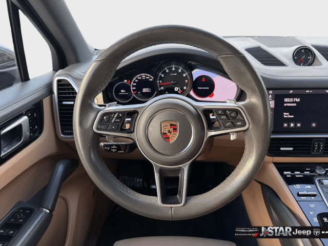 Used 2021 Porsche Cayenne AWD/4WD image 15