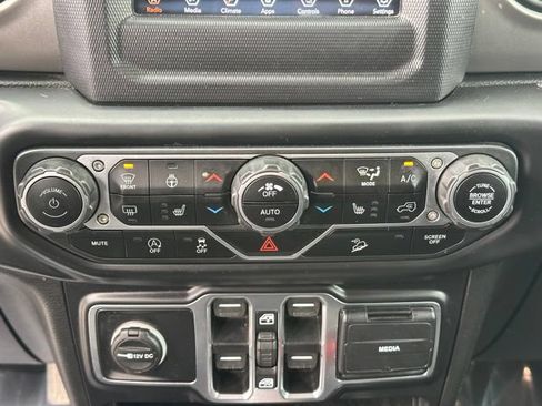 Used 2020 Jeep Wrangler Unlimited Sport S AWD/4WD image 17