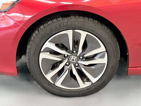 Used 2021 Honda Accord EX image 31