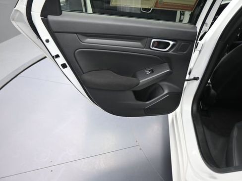 Used 2022 Honda Civic Sport image 35