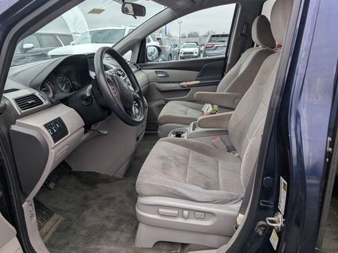 Used 2016 Honda Odyssey SE image 10
