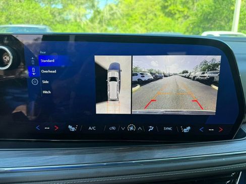 Used 2025 Chevrolet Tahoe LT AWD/4WD image 7