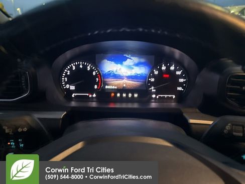 Used 2020 Ford Explorer XLT w/ Equipment Group 202A image 6