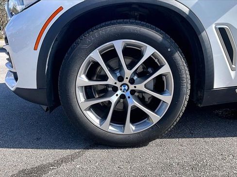 Used 2019 BMW X5 xDrive40i w/ Premium Package 2 image 31