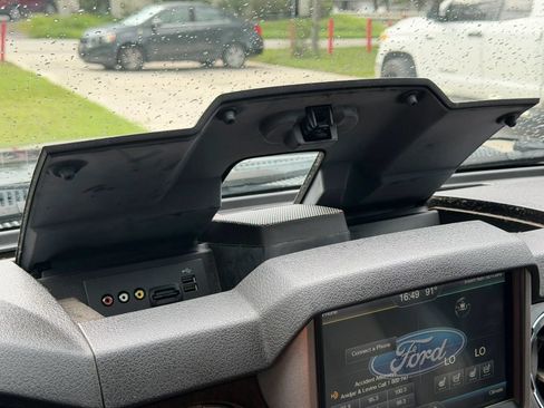 Used 2016 Ford F350 Lariat w/ Lariat Ultimate Package AWD/4WD image 16