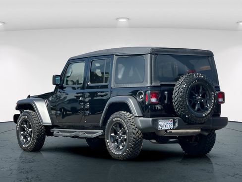 Used 2022 Jeep Wrangler Unlimited Sport image 4