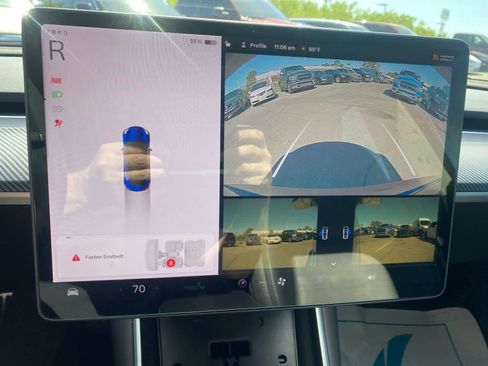 Used 2019 Tesla Model 3 image 16