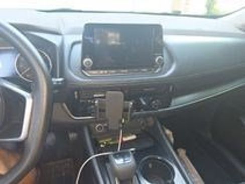 Used 2023 Nissan Rogue SV FWD image 10