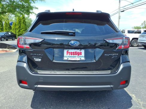 Certified 2025 Subaru Outback Onyx Edition XT AWD/4WD image 3