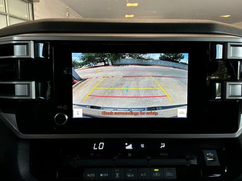 Used 2025 Toyota Tundra SR5 AWD/4WD image 27