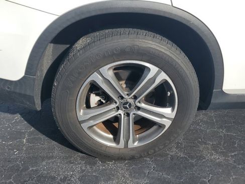 Used 2018 Mercedes-Benz GLC 300 image 9