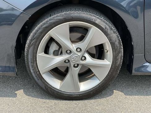 Used 2014 Toyota Camry SE FWD image 5