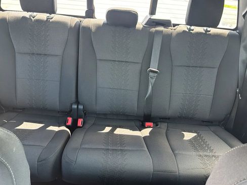 Used 2020 Ford F150 XLT w/ Equipment Group 302A Luxury AWD/4WD image 31