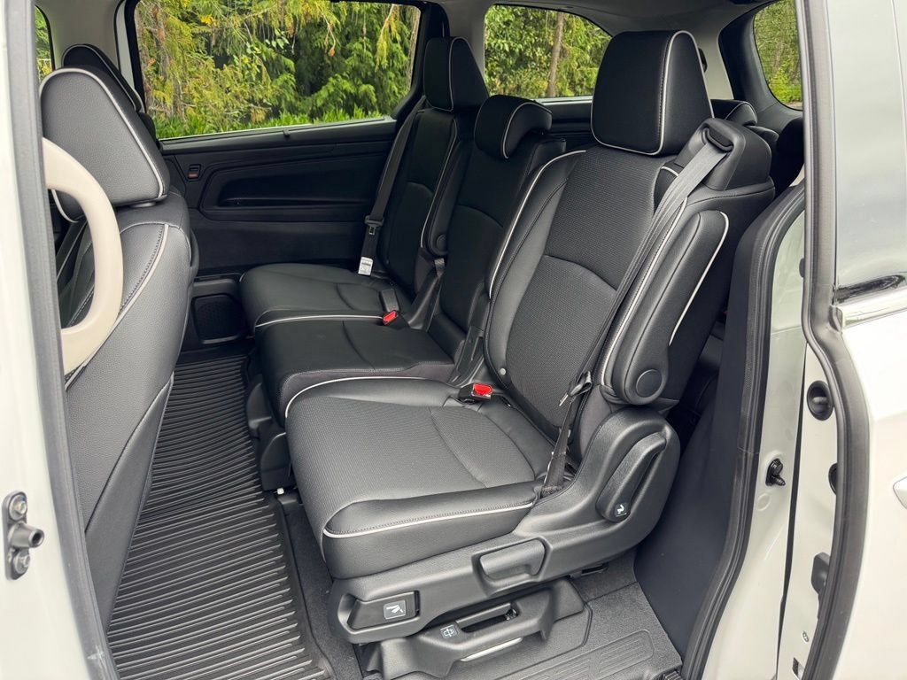 New 2026 Honda Odyssey Elite image 15