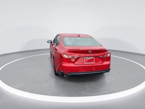 Used 2025 Toyota Camry SE image 7