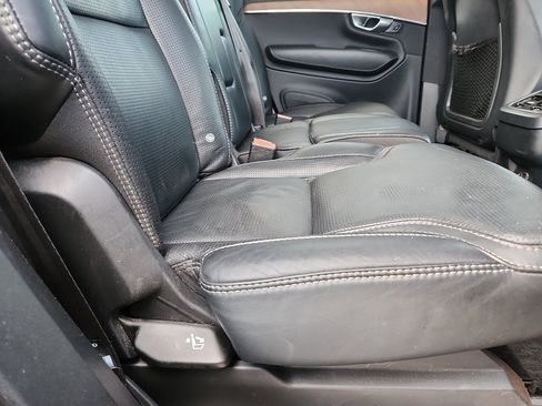 Used 2020 Volvo XC90 T6 Inscription w/ Protection Package image 32