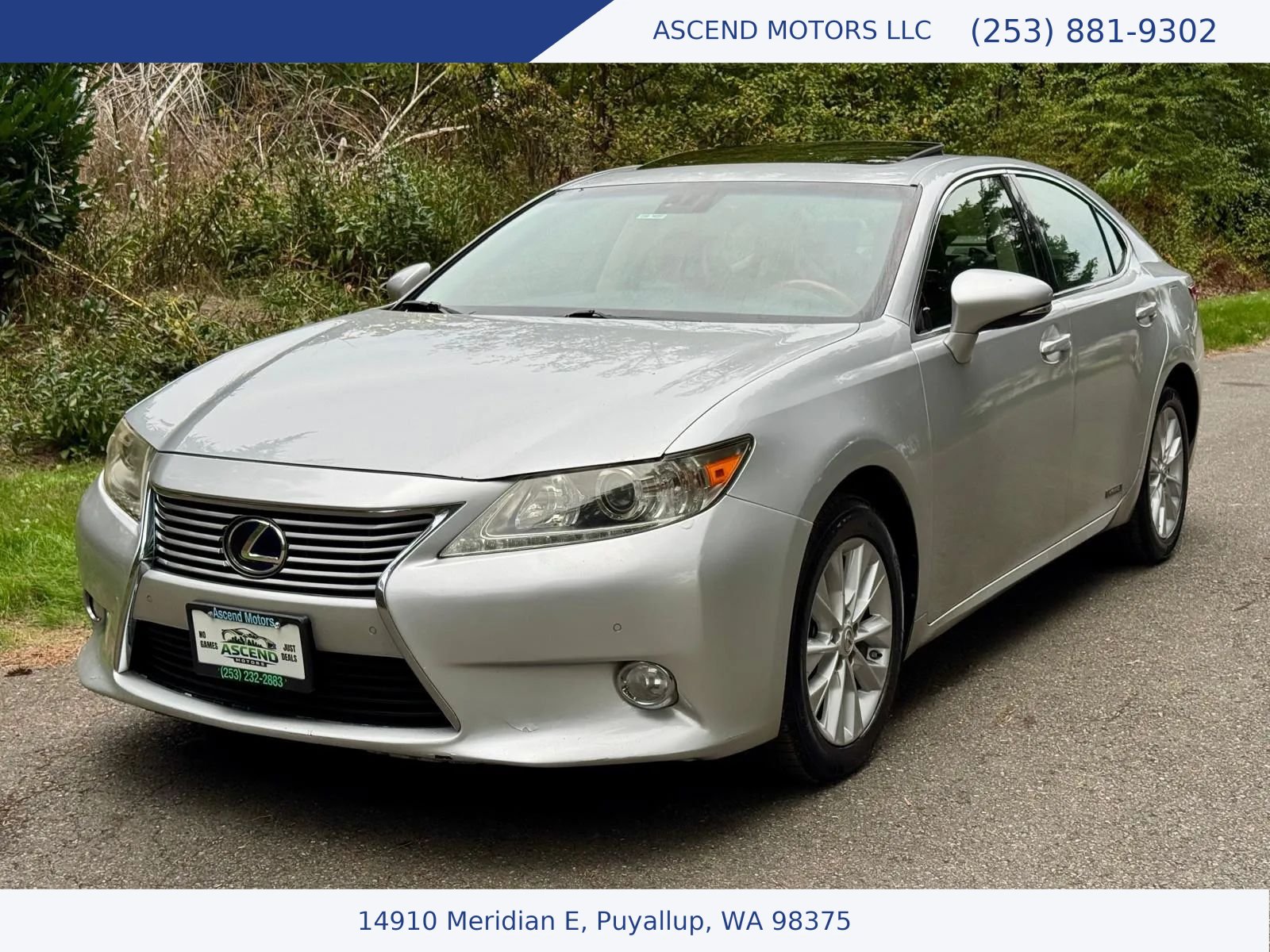 Used 2013 Lexus ES 300h w/ Luxury Pkg FWD image 1