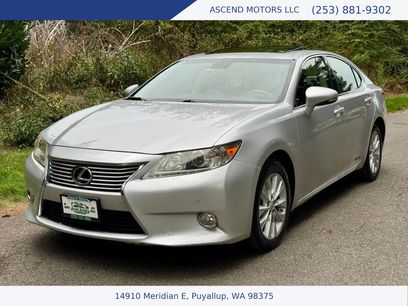 Used 2013 Lexus ES 300h w/ Luxury Pkg