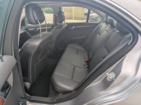 Used 2009 Mercedes-Benz C 300 Sedan image 23