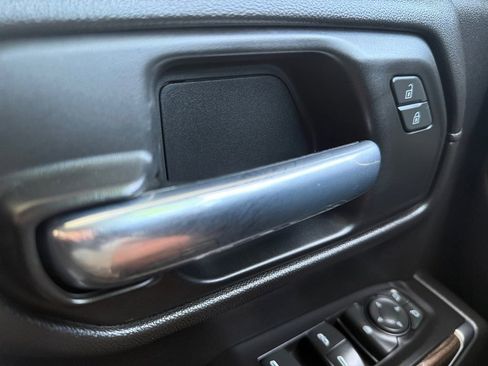 Used 2020 Chevrolet Silverado 1500 LT w/ All-Star Edition image 25