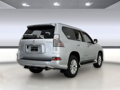 Used 2015 Lexus GX 460 w/ Premium Package AWD/4WD image 9