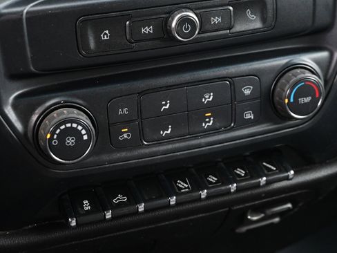 Used 2019 Chevrolet Silverado 2500 W/T AWD/4WD image 18