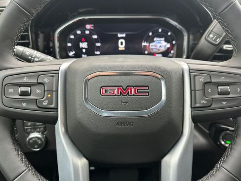 New 2026 GMC Sierra 1500 SLE image 20
