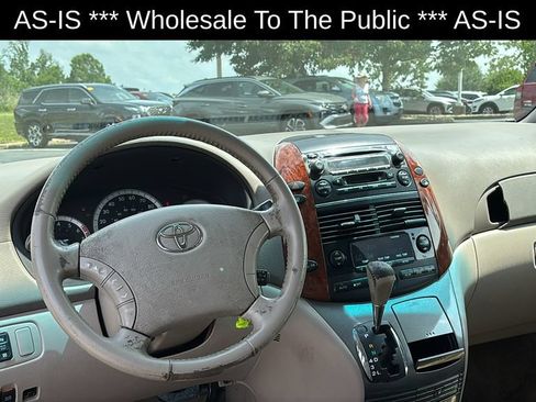 Used 2005 Toyota Sienna XLE FWD image 13