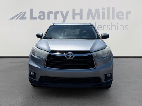 Used 2015 Toyota Highlander XLE AWD/4WD image 8