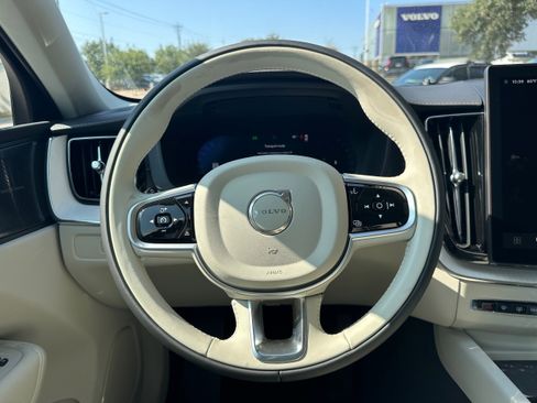 New 2026 Volvo XC60 B5 Ultra image 14