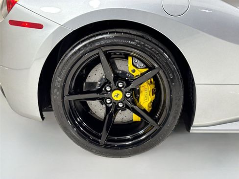 Used 2019 Ferrari 488 Spider RWD image 38