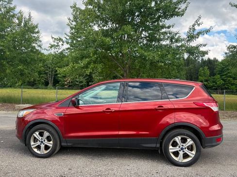 Used 2015 Ford Escape SE AWD/4WD image 2