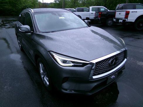 Used 2019 INFINITI QX50 Essential w/ Premium Heat Package AWD/4WD image 2
