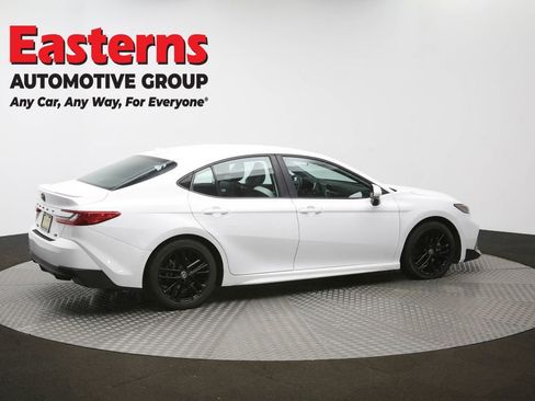 Used 2025 Toyota Camry SE w/ Convenience Package FWD image 42