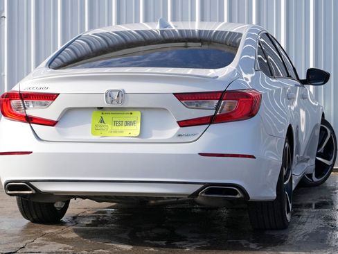 Used 2019 Honda Accord Sport image 4