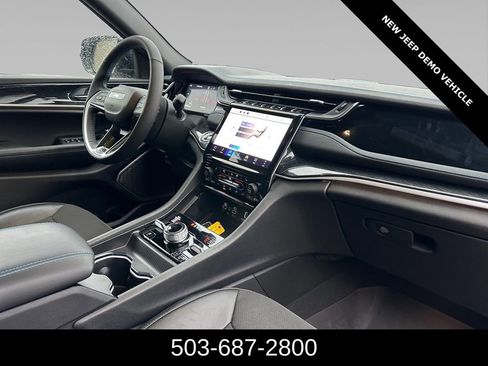 Used 2024 Jeep Grand Cherokee Trailhawk w/ Advanced Protech Group II image 16