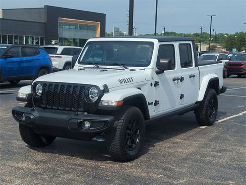 Certified 2021 Jeep Gladiator Willys image 7