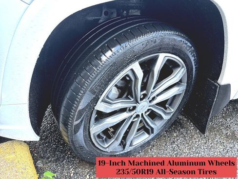 Used 2020 GMC Terrain Denali w/ Denali Premium Package AWD/4WD image 37