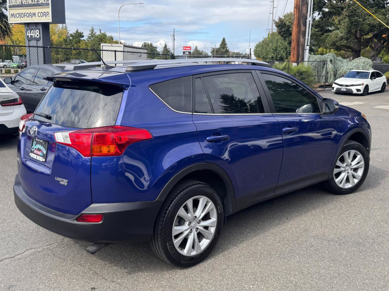 Used 2015 Toyota RAV4 Limited AWD/4WD image 8