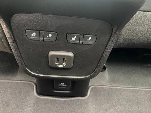 Used 2022 Chevrolet Equinox Premier image 14