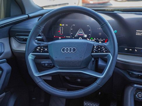 New 2025 Audi Q5 Premium image 19