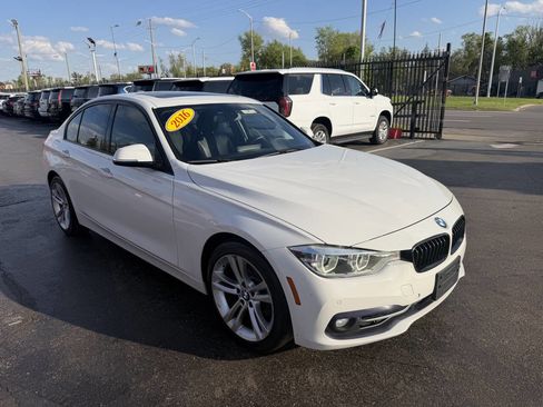 Used 2016 BMW 328i xDrive Sedan AWD/4WD image 3