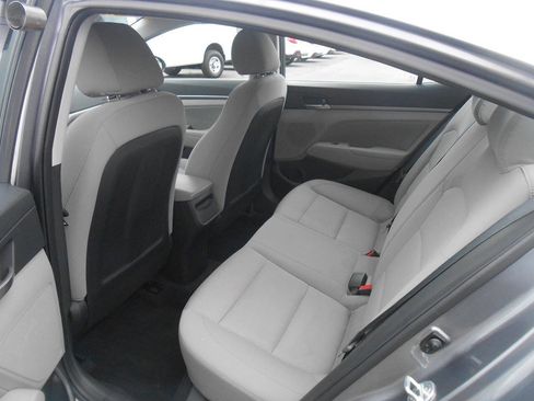 Used 2018 Hyundai Elantra SEL FWD image 11