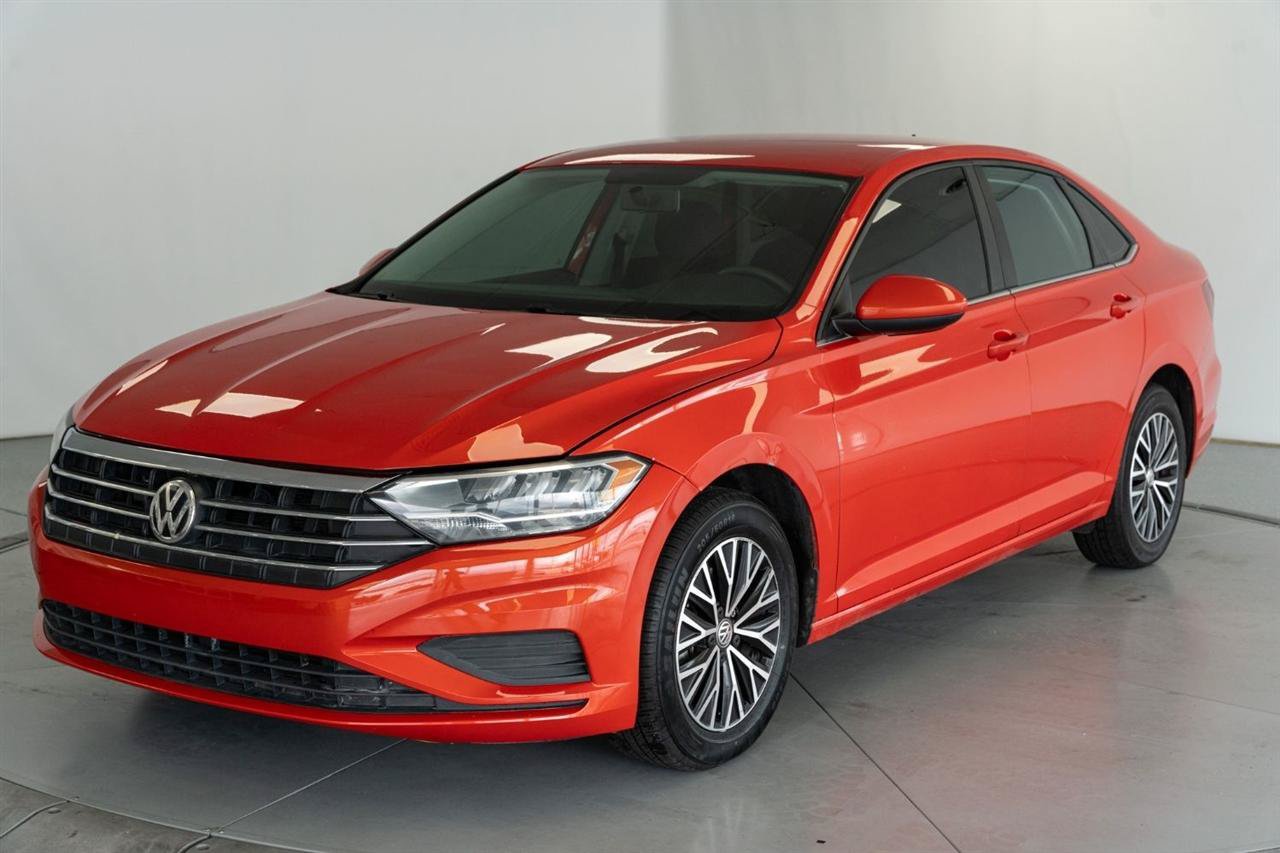 Used 2021 Volkswagen Jetta SE FWD image 3