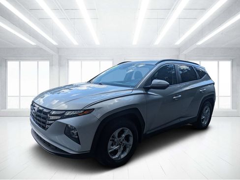 Used 2023 Hyundai Tucson SEL FWD image 7