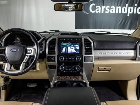 Used 2019 Ford F450 Lariat w/ Lariat Value Package image 14