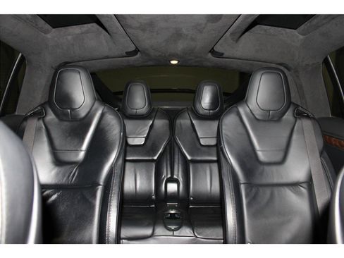 Used 2017 Tesla Model X 75D image 26