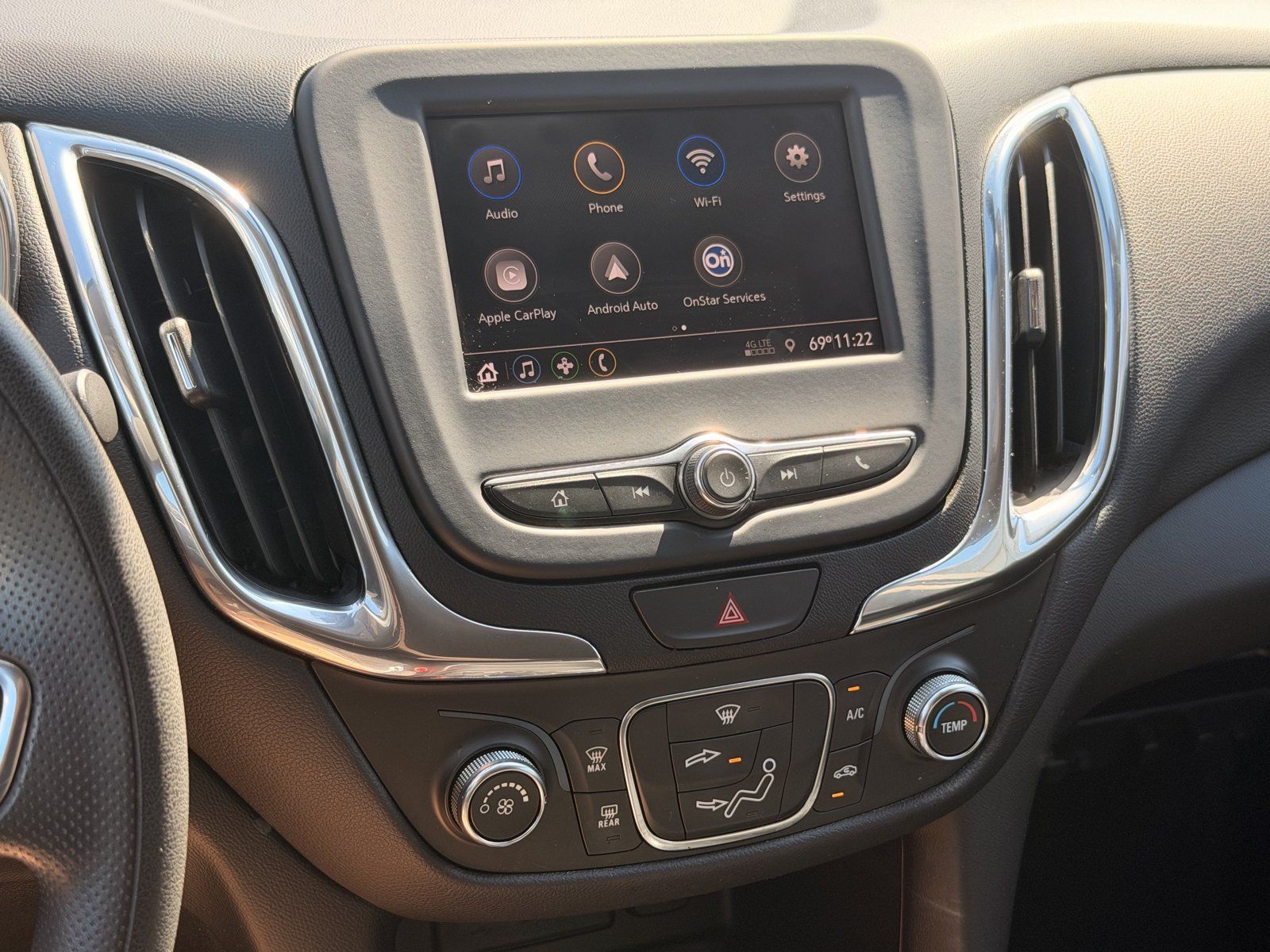 Used 2020 Chevrolet Equinox LT FWD image 24