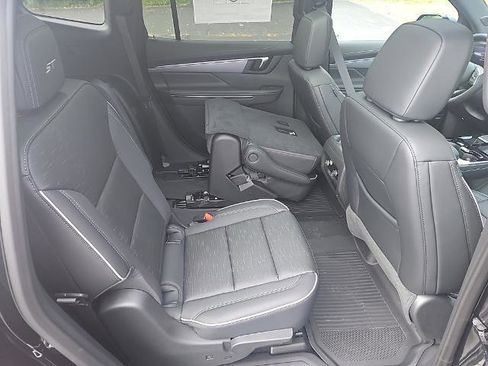 New 2026 Buick Enclave Sport Touring w/ Power Package image 29