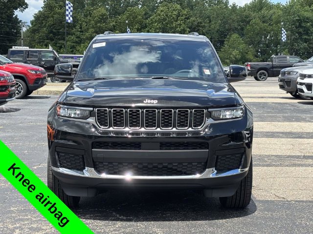 New 2026 Jeep Grand Cherokee L 4WD image 32